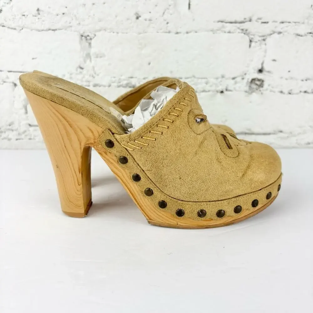 Vintage 90’s Y2K Pulse Platform Grommet Wooden Heels